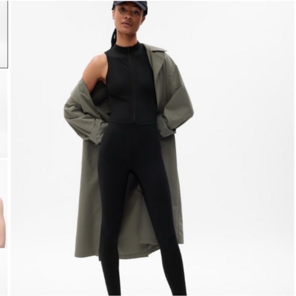 Gap Fit Power Half-Zip Exercise Jumpsuit